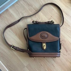 Vintage Dooney & Bourke pebbled leather cross body